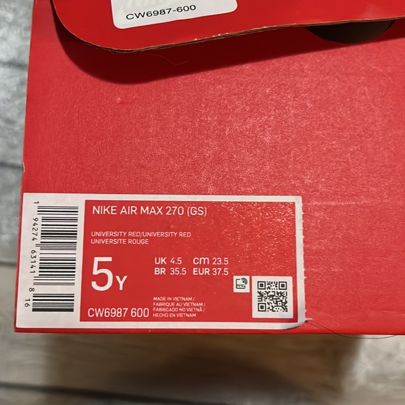 Nike Air Max 270 - Picture 10 of 10